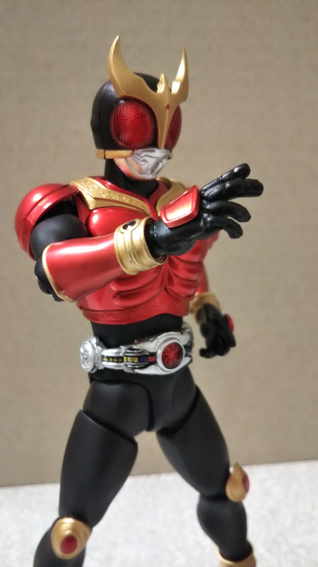 趣味 フィギュア S H Figuarts 真骨彫製法 仮面ライダークウガ マイティフォーム ディケイドver 簡易レビュー ひさっさんの日常