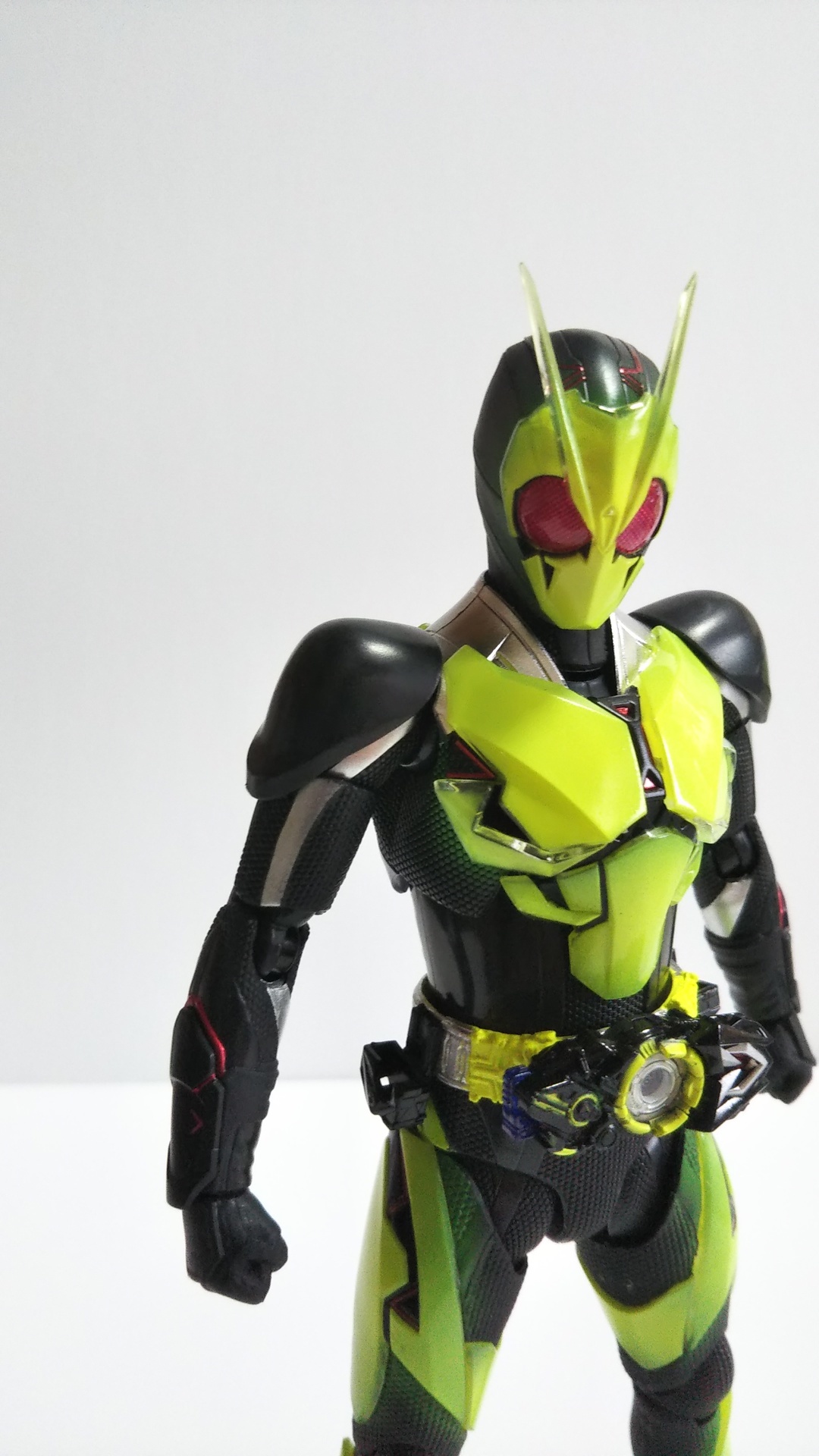 S.H.Figuarts 仮面ライダーゼロワン リアライジングホッパー 中古品